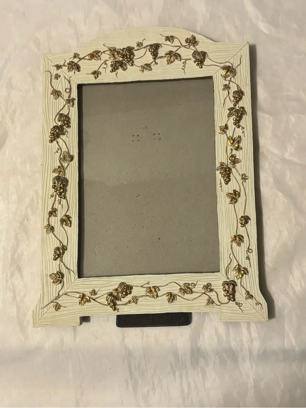Ornate Cream Picture Frame with Gold Vine Accents